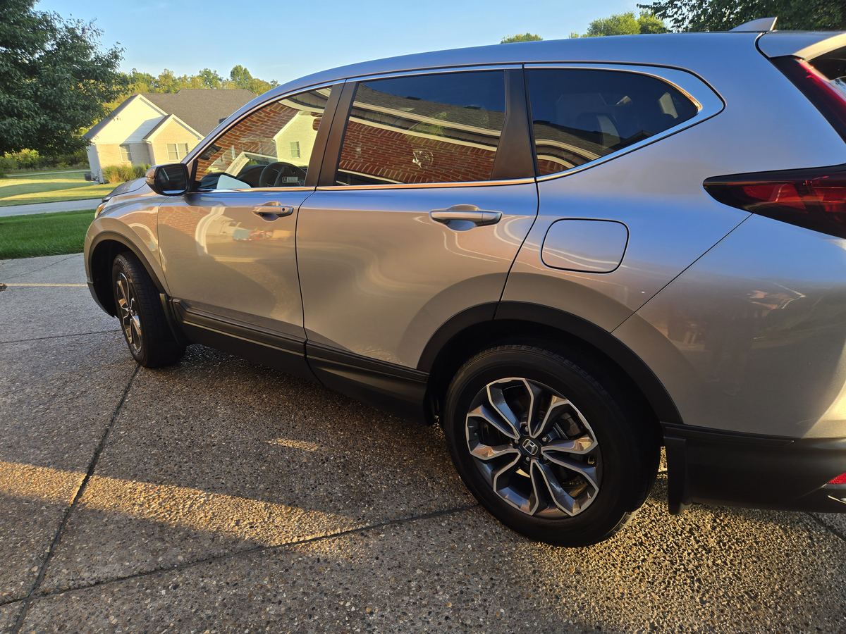 Finished silver Honda CR-V after a complete detail
